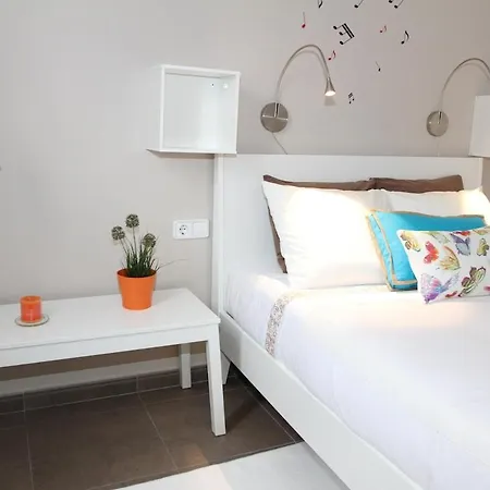 Almirall 42 Apartment Barcelona
